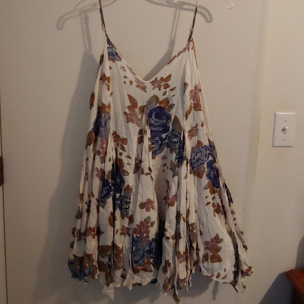 Barbie doll floral new flowy shirt